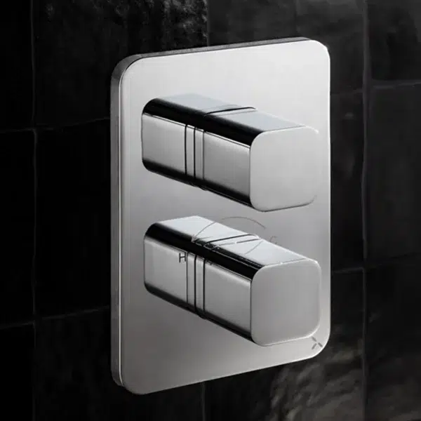 Crosswater Glide II Crossbox 2 Outlet Trim Set - Image 4